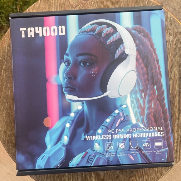 Wireless Gaming Headset. - Picture 2 of 6